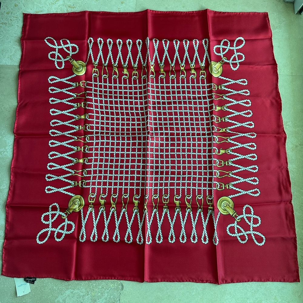 Brand New w/ tags 100% silk J. McLaughlin Red Rope & Hardware Print Scarf